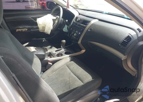 2015 Nissan Altima 2.5 S z USA, uszkodzony, nr VIN 1N4AL3AP7FC285026